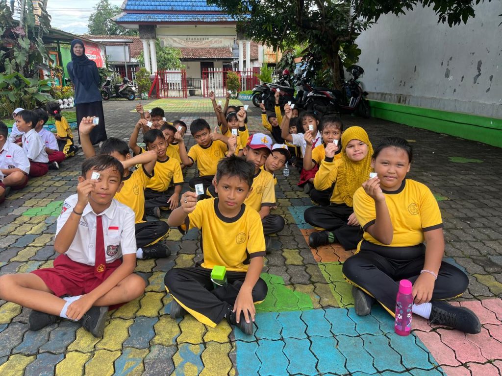 KEGIATAN MINUM OBAT CACING